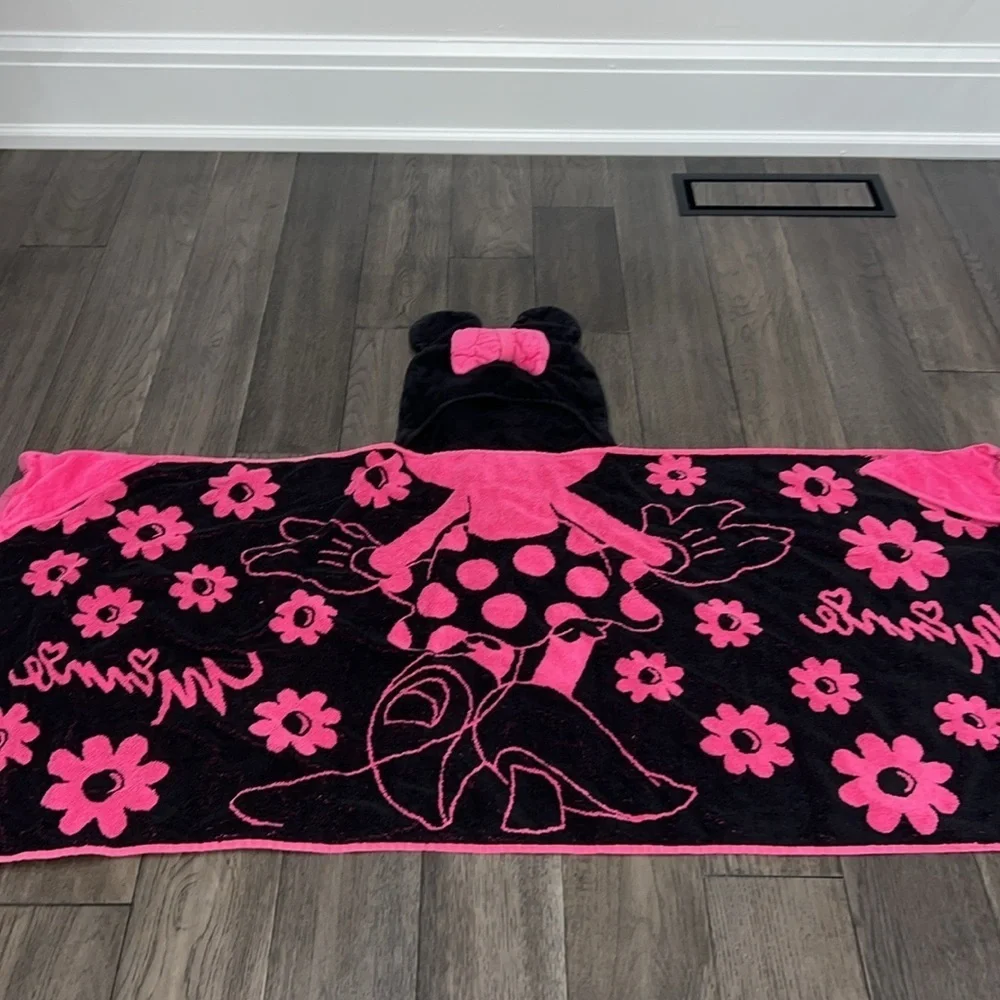 Hooded Minnie mouse baby/ infant and small kid bath or a swim towel